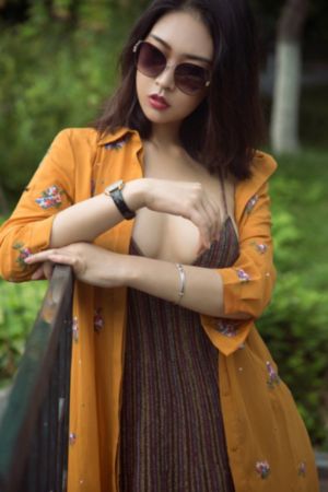 美女18禁大胸裸身网站_无删减完整版在线观看